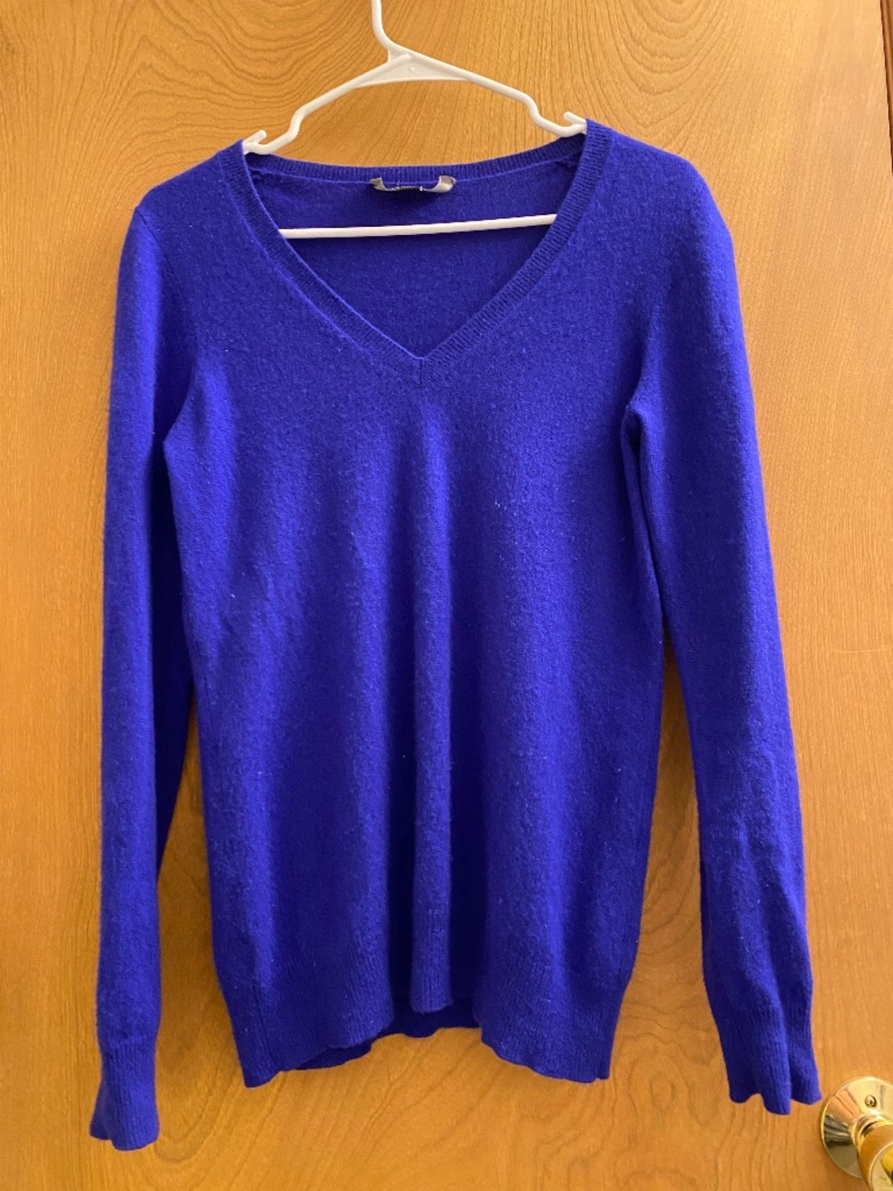 Ann Taylor women’s medium cashmere sweater blueberry